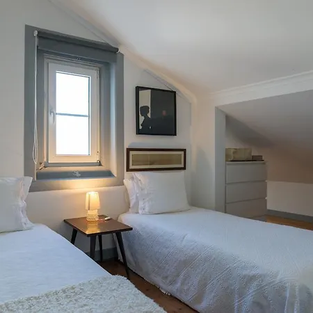 Appartement Feels Like Campo De Ourique Trendy Loft Lissabon