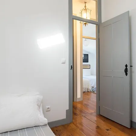 Apartment Feels Like Campo De Ourique Trendy Loft