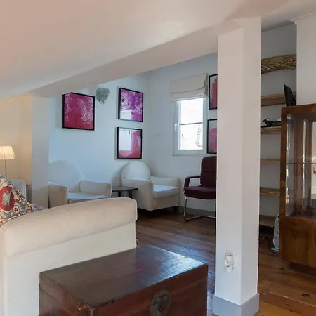 Apartment Feels Like Campo De Ourique Trendy Loft